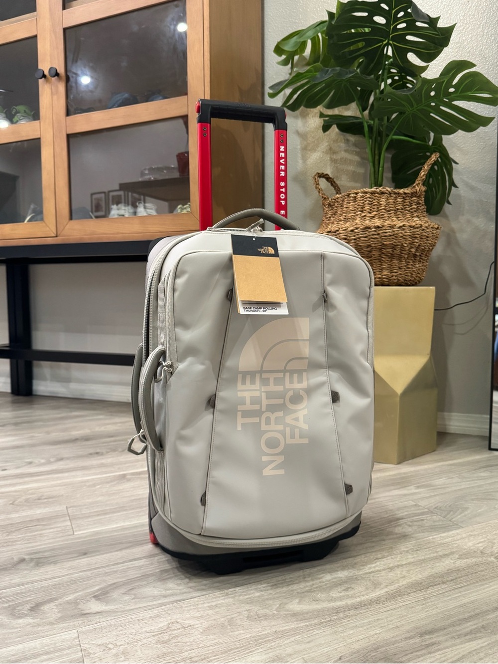 The North Face Rolling Thunder 22” Luggage Suitcase